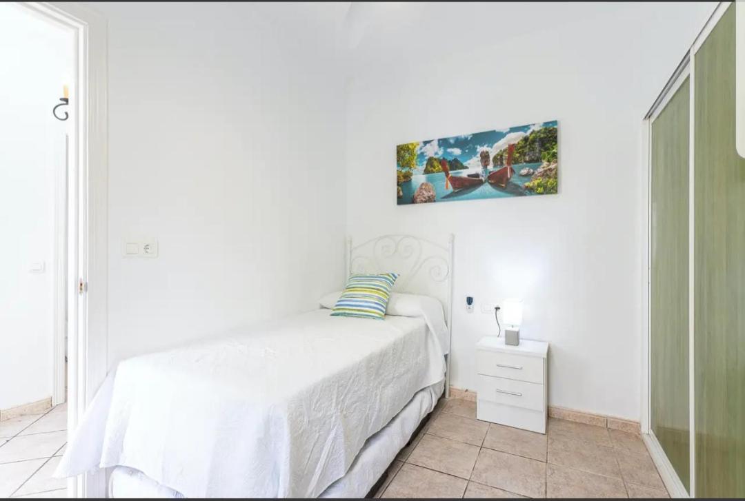 Casa Moreno Нерха Екстер'єр фото
